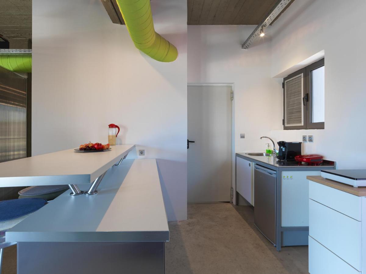 Ceramus Apartments Gazi View Atene Esterno foto