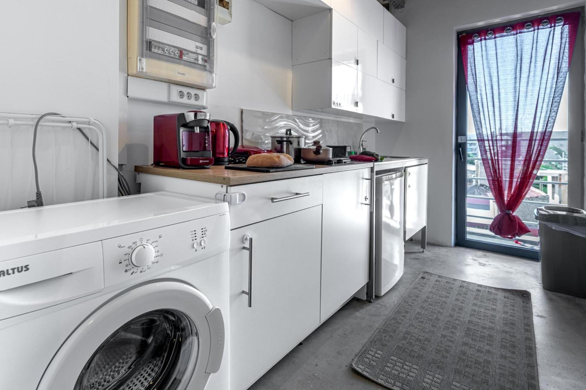 Ceramus Apartments Gazi View Atene Esterno foto